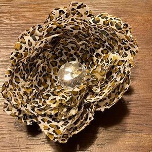 leopard flower hair clip